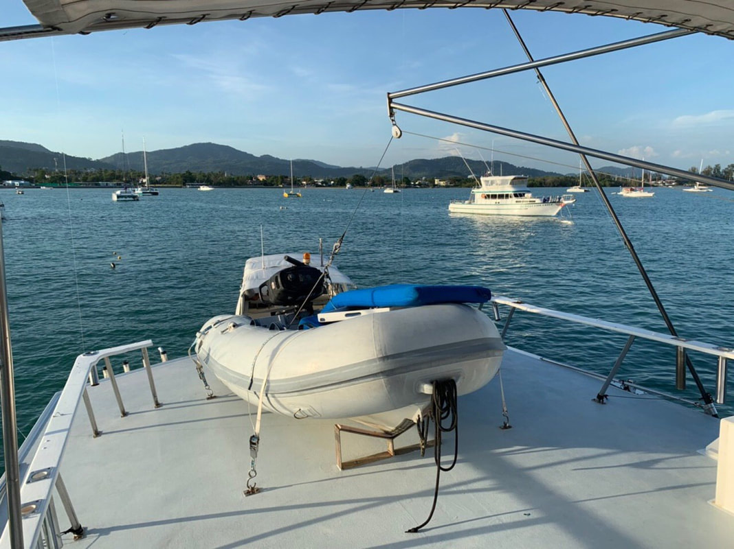 Solita offers a dinghy for Phuket snorkeling Picture